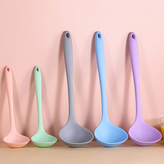 Kawaii Long Handle Silicone Soup Spoon - Large Ramen & Porridge Ladle